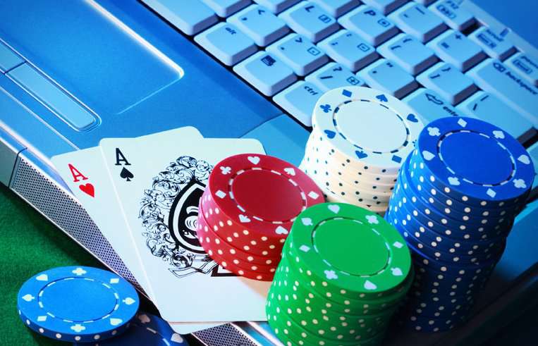 Come giocare a poker online con amici su 888poker