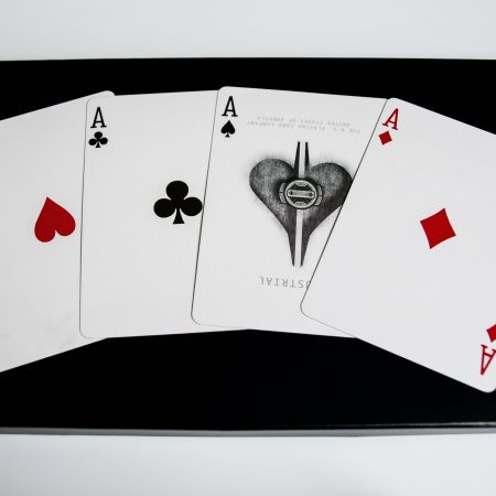 Poker, perché si chiama così?