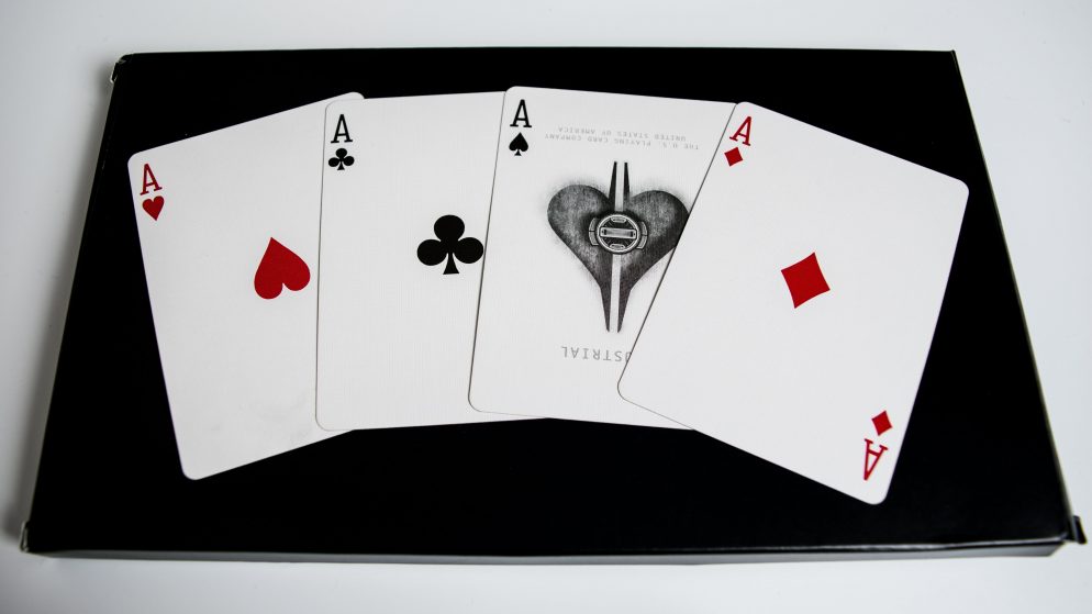 Poker, perché si chiama così?