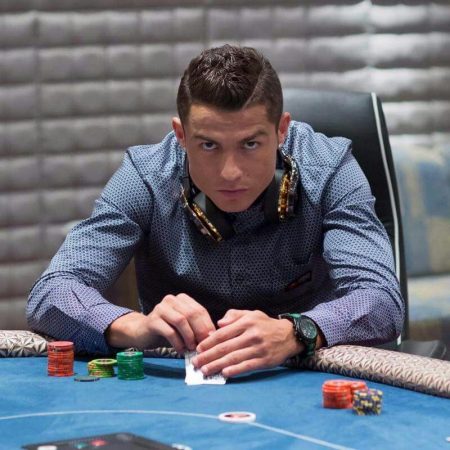 Calciatori e poker, quali amano divertirsi con le carte