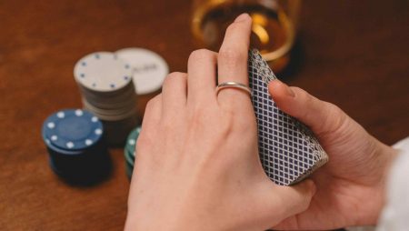 Chi regolamenta il poker in Italia?