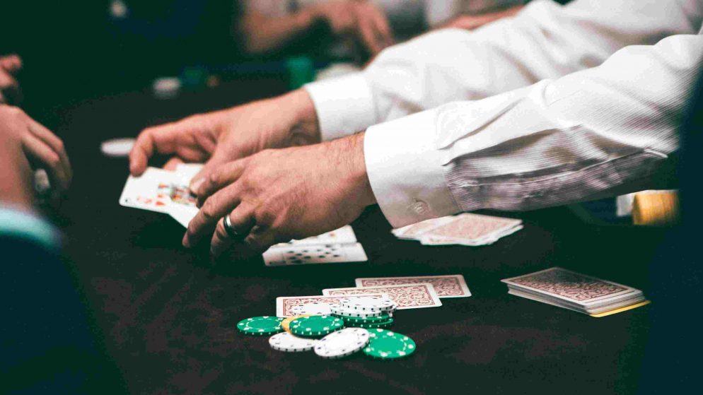 Cosa è vietato fare in un torneo di poker, linee guida ed etichetta