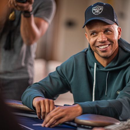 Phil Ivey, biografia del campione di poker