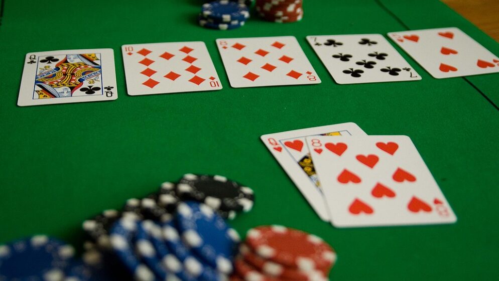 Le Differenze tra l’Inizio e il Presente del Poker: Un Viaggio nel Tempo