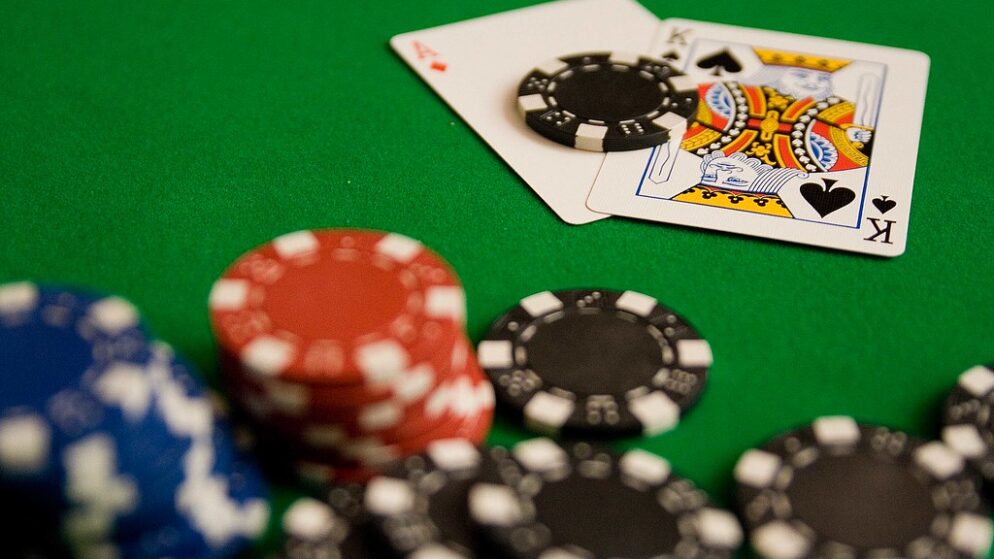 Come si Sviluppa un Sito di Poker: Dall’Idea al Tavolo Virtuale