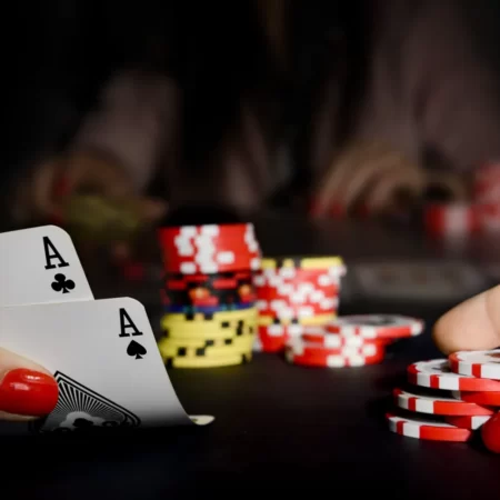 Dentro la Mente di un Pro del Poker: Come Ragiona un Campione