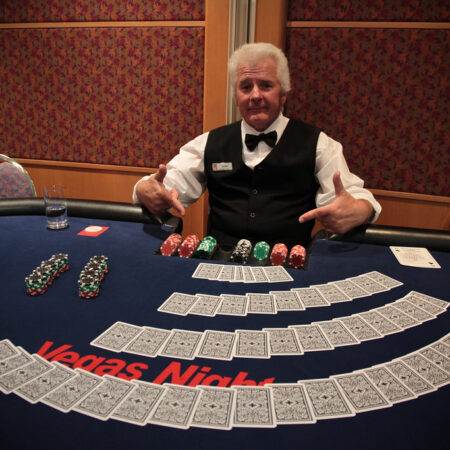 L’Evoluzione degli Strumenti del Croupier nel Poker: Dalle Tecniche Tradizionali alle Innovazioni Tecnologiche