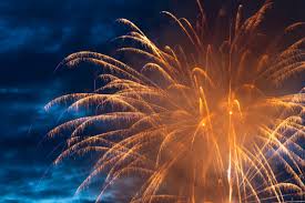Cosa fare al veglione di Capodanno: giochi e intrattenimenti per una serata memorabile