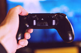 Il gioco d’azzardo nei videogiochi: tra loot box e microtransazioni