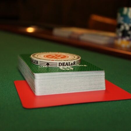 Cosa regalare alla Befana a chi ama il poker