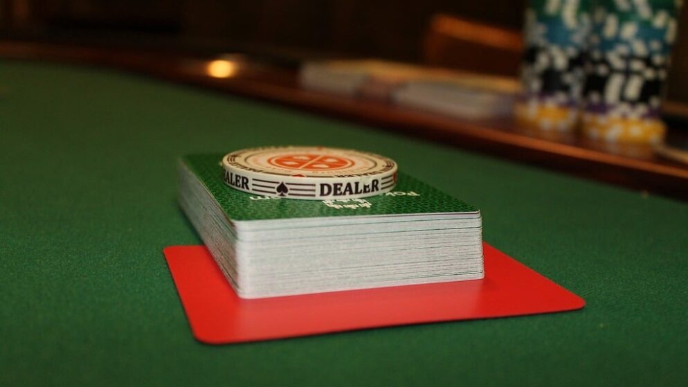 Cosa regalare alla Befana a chi ama il poker