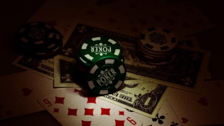Il Poker attraverso gli Spot Pubblicitari: un Viaggio nel Marketing del Gioco