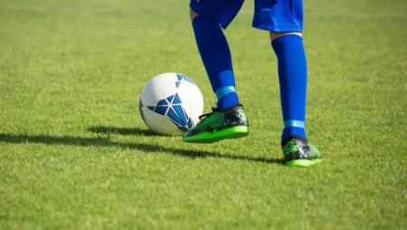 Connubio tra Poker e Calcio: Quando Due Mondi si Incontrano