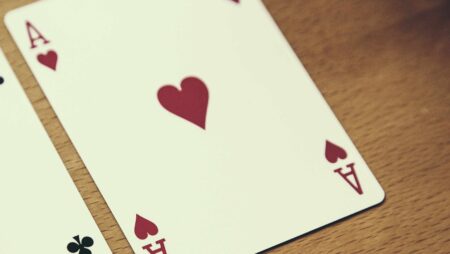 Poker e San Valentino: Un Connubio Inusuale, ma Affascinante