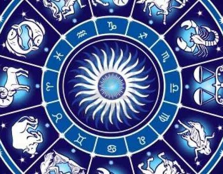 Poker & Astrologia: Il Tuo Segno Zodiacale Influenza il Tuo Stile di Gioco?
